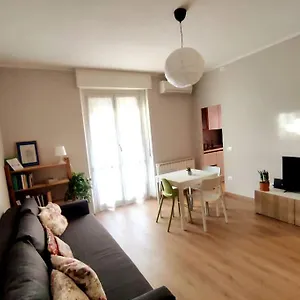 Casatelu - A Due Passi Dal Centro Storico Cernusco Sul Naviglio