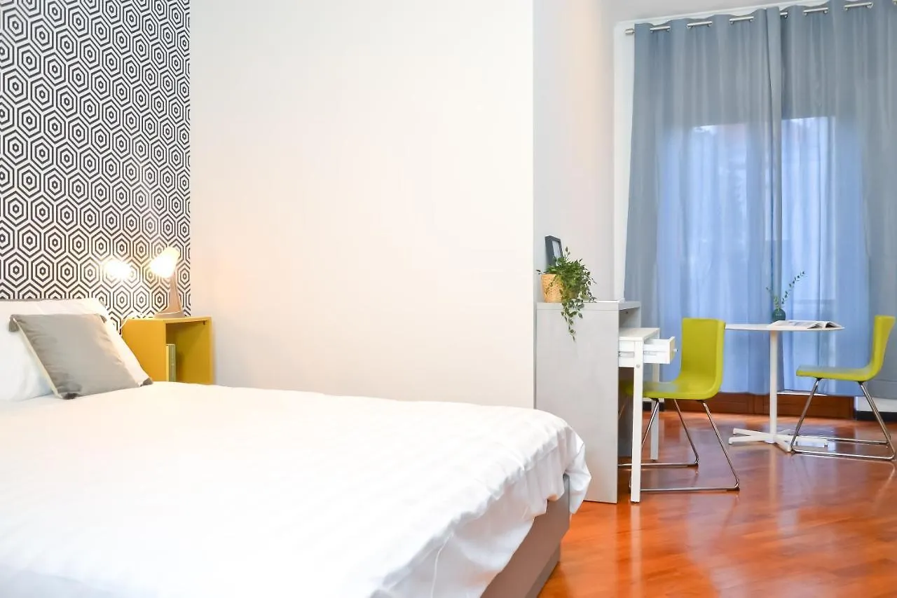 Hotel Flatmilan Cernusco Sul Naviglio 0*,  Italia